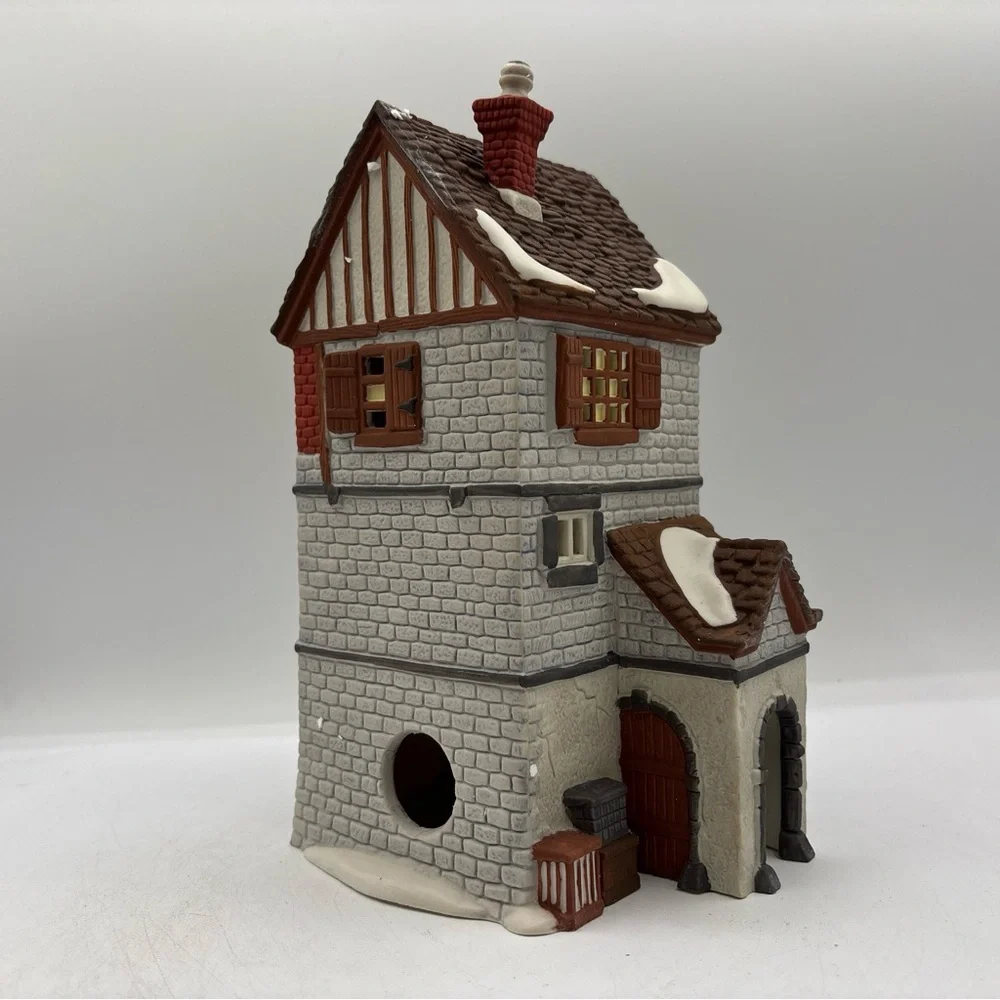 Department‎ 56 1988 Vintage HVC Dickens Village Series Poulterer 5926-9 Retired